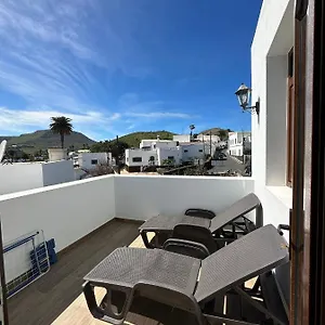 Casa Isidro , Haría España